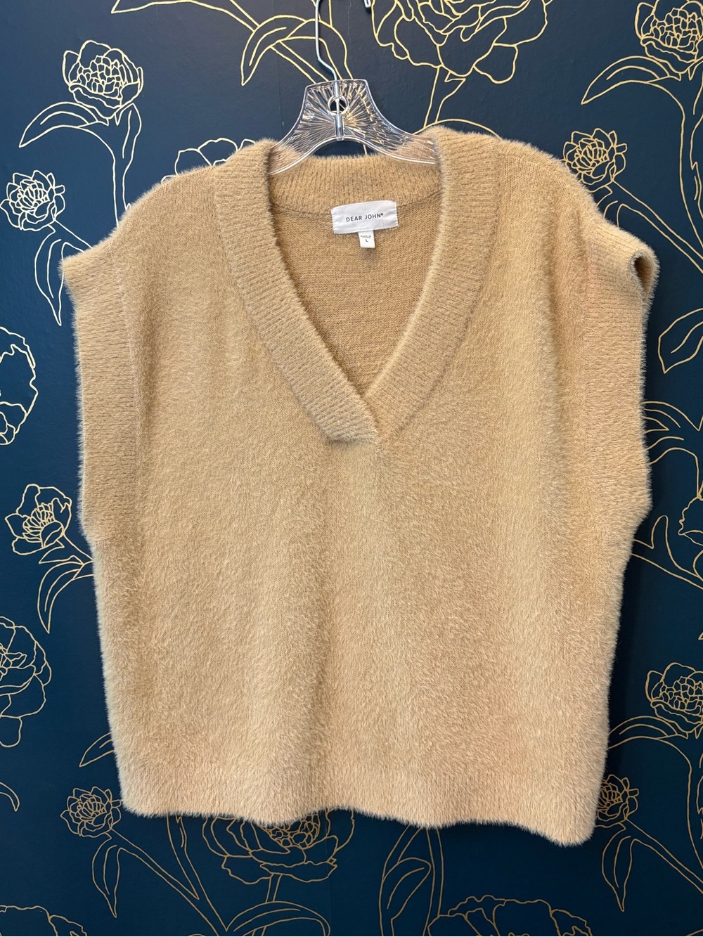 DEAR JOHN ultra soft V NECK sweater vest TAN neutral LARGE fuzzy